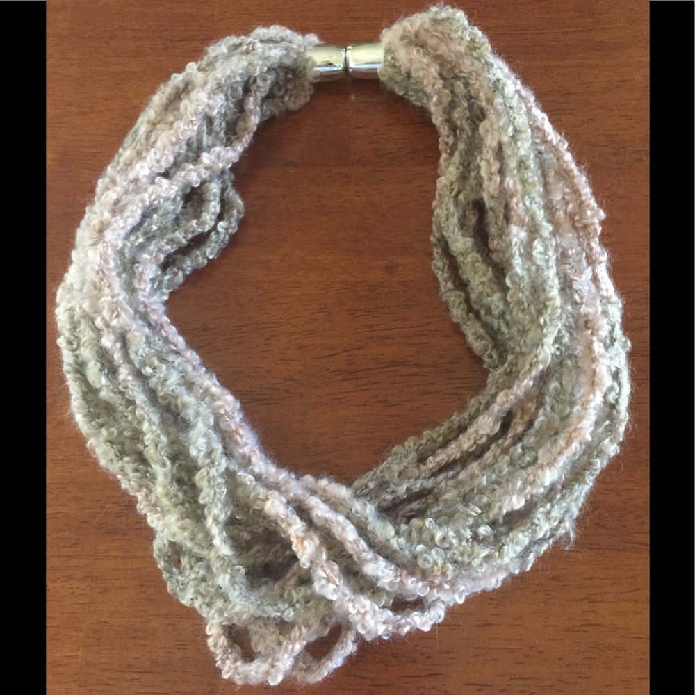 👒🌷Yarn, multiple, strand Necklace🌷👒